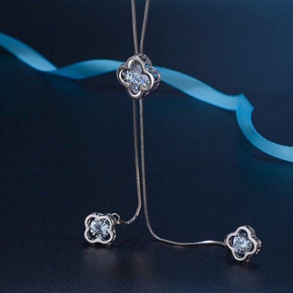 NEW 925 Sterling Silver Diamond Clover Necklace - Picture 6 of 8